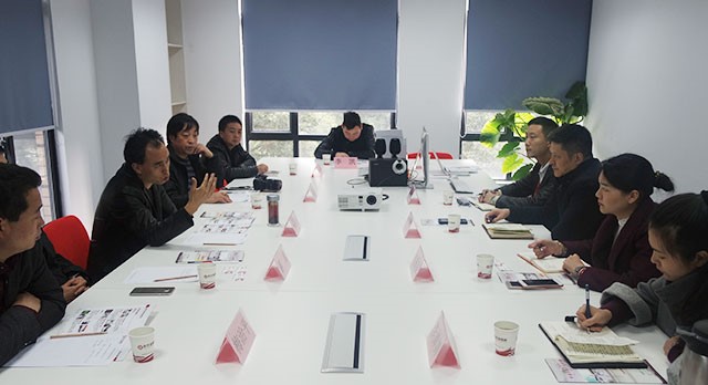 陜西商洛市洛南縣領(lǐng)導(dǎo)考察東方龍商務(wù)平臺 陜西商洛市洛南縣領(lǐng)導(dǎo)考察東方龍商務(wù)平臺