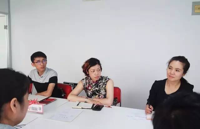 東方龍商務(wù)舉行三場投資選址項(xiàng)目政府對接會,并將同步推進(jìn)項(xiàng)目考察 東方龍商務(wù)舉行三場投資選址項(xiàng)目政府對接會,并將同步推進(jìn)項(xiàng)目考察