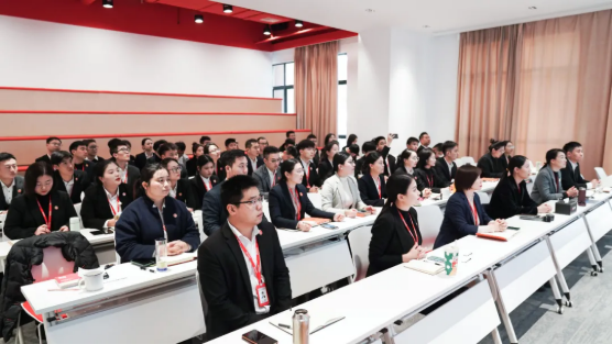 項目量質(zhì)攀新高，掀起“大干100天”競賽高潮！12月上旬，集團成功通過49個優(yōu)質(zhì)投資選址項目